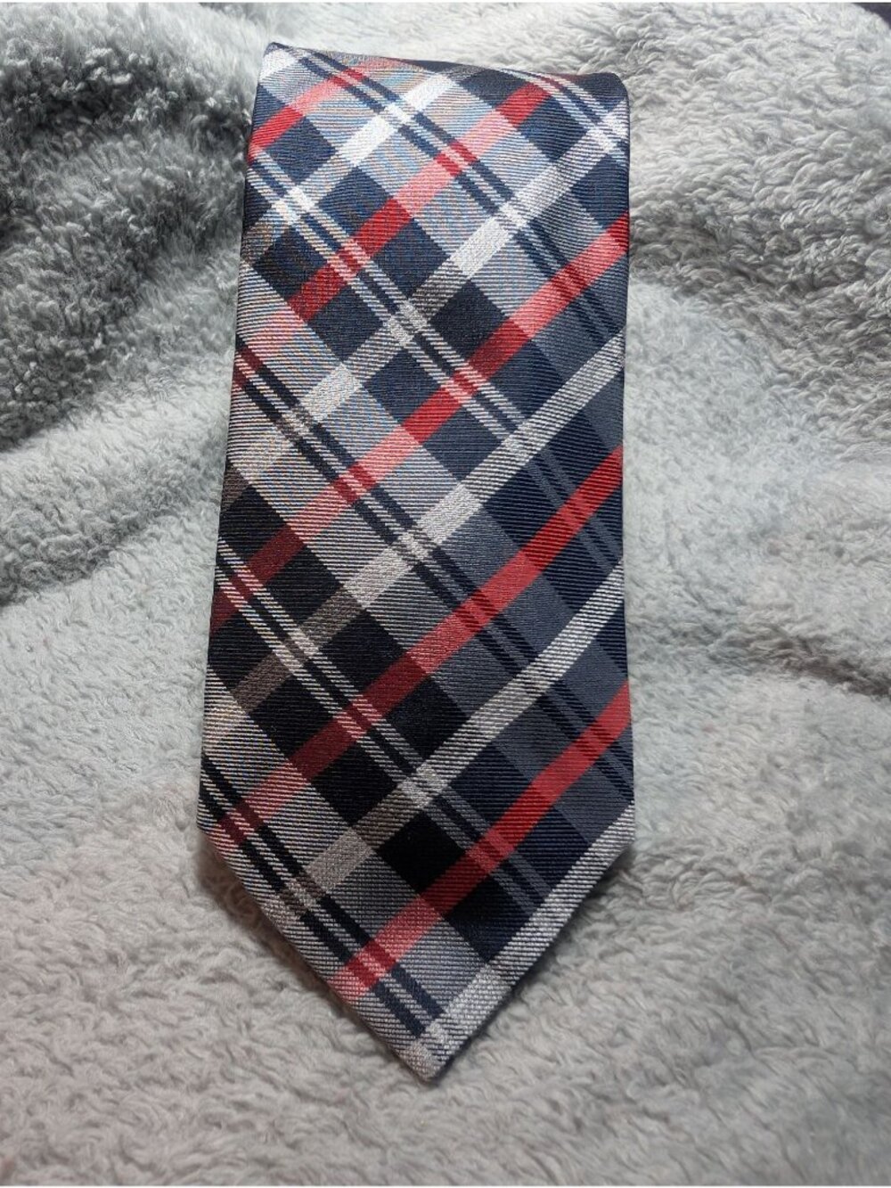 Jos. A. Bank Heritage Collection Red & Navy Plaid 100% Silk Mens Necktie Handmad
